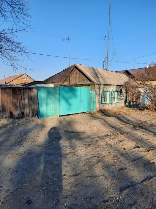 Продам дом в центре города.