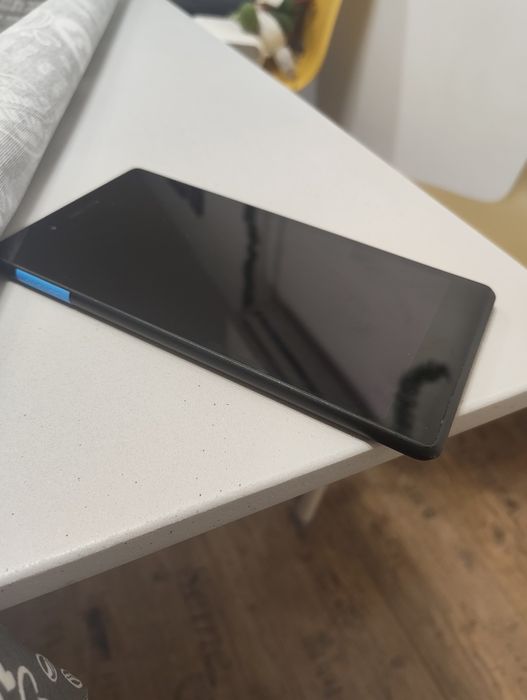 Таблет LENOVO работещ