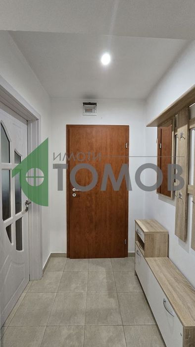 Топъл двустаен апартамент в Центъра на града