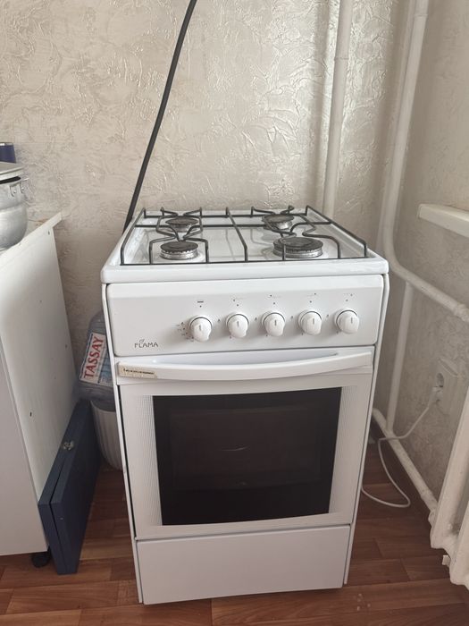 Продам газовую плиту