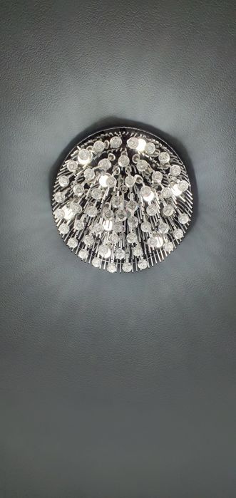 Срочный продается люстра