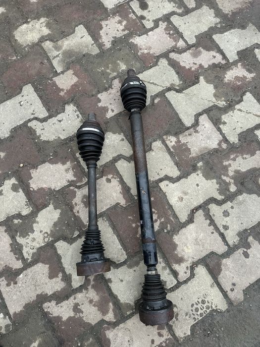 Planetara stanga Volkswagen VW Touran 1.9 TDI AVQ Planetara dreapta