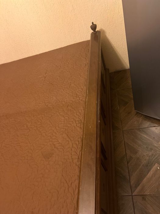 Старинно легло от истински дъб