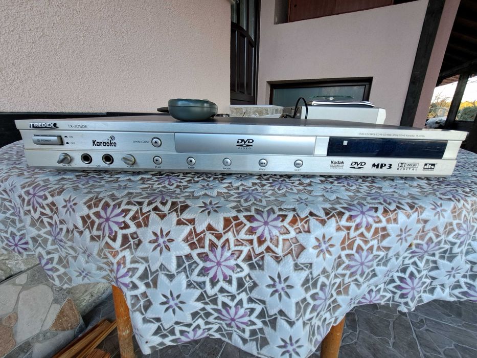 Продавам  DVD player