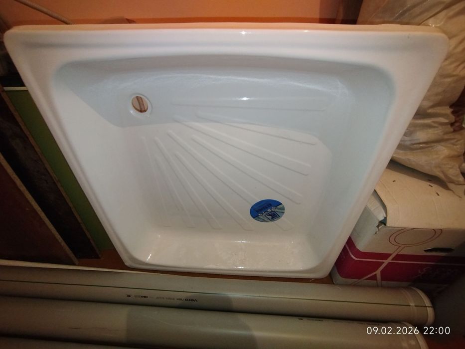 Новый душевой поддон !  Размер 90×90