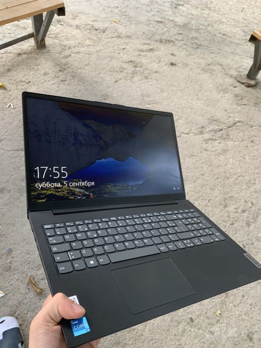 Lenovo V15 i3 10/10