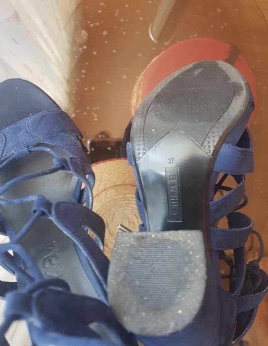 Bershka sandale tip gladiator
