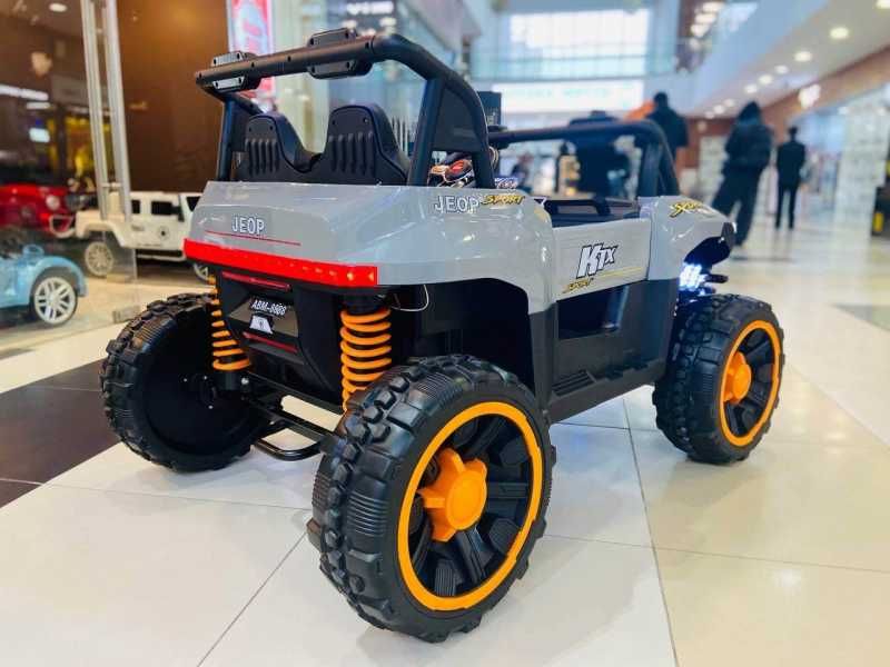 Продам Машину электричиский Болшой почти Новый Болшой