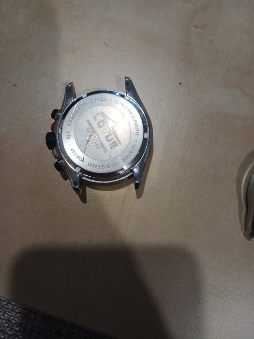 Маркови чесовници работещи