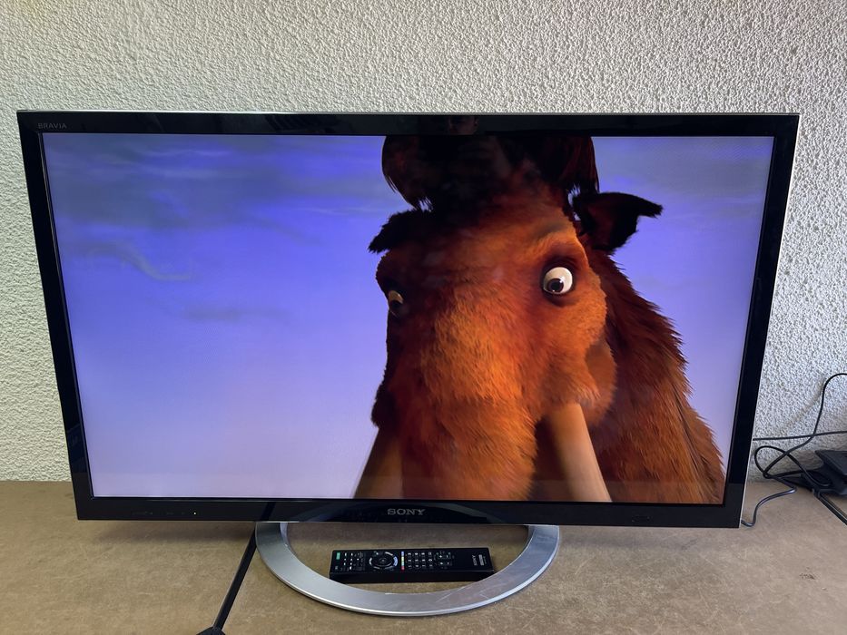 Телевизор SONY Full HD LED 40“ - KDL-40HX750