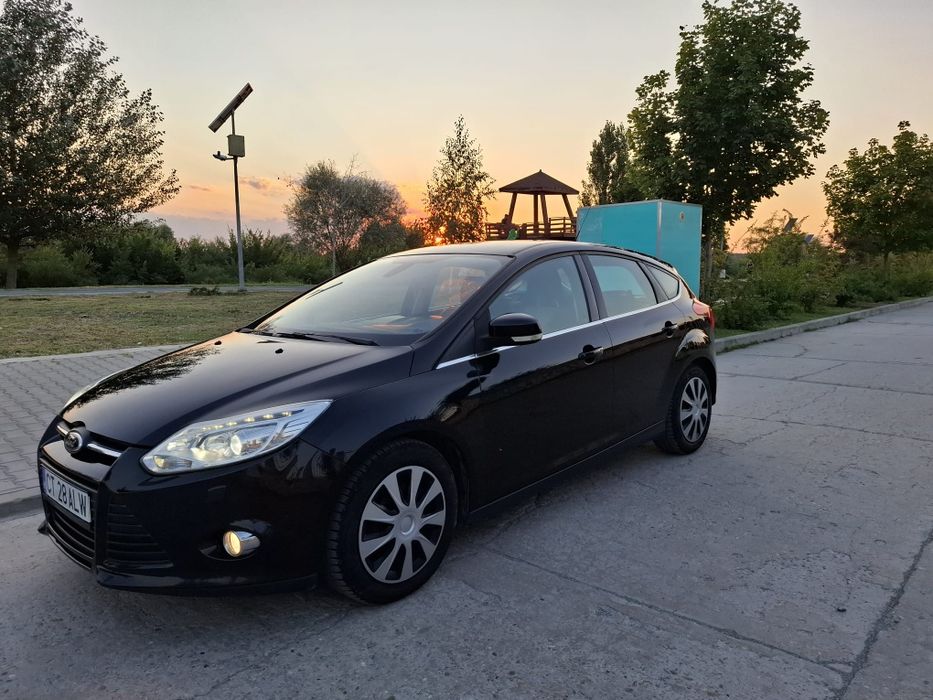 Vând ford focus linie crom