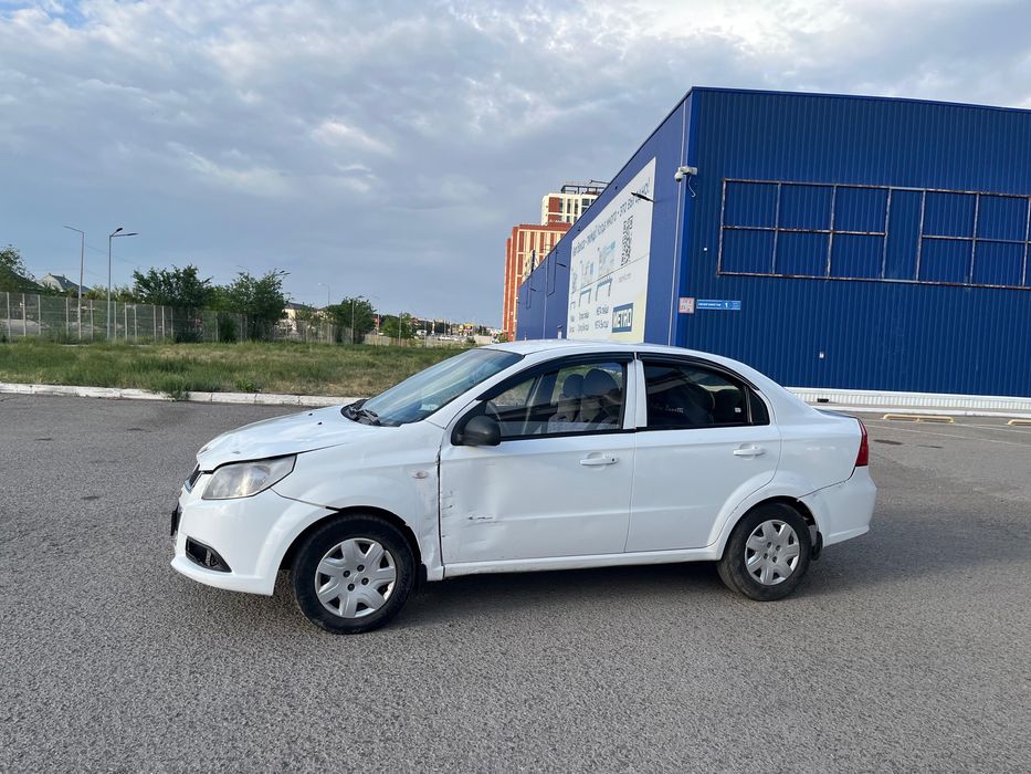 Продам машину nexia R3