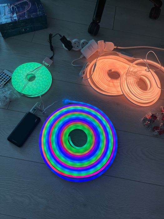 Banda led smart bluetooth rgb 10 m cu priza si telecomanda waterproof