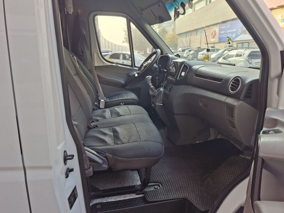 Микроавтобус JAC Sunrai