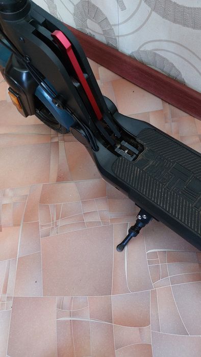 Продам Электросамокат TRIBE Himba Pro