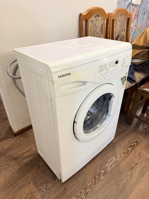 Продам стиральную машинку