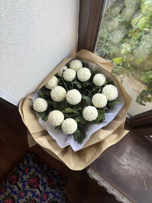 Гүл сатылады, букет продаются