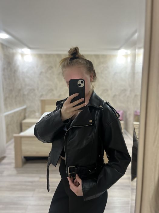 Продам укороченную косуху