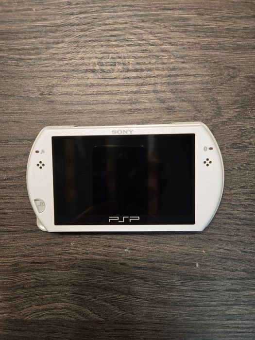 Psp GO с аксесоари