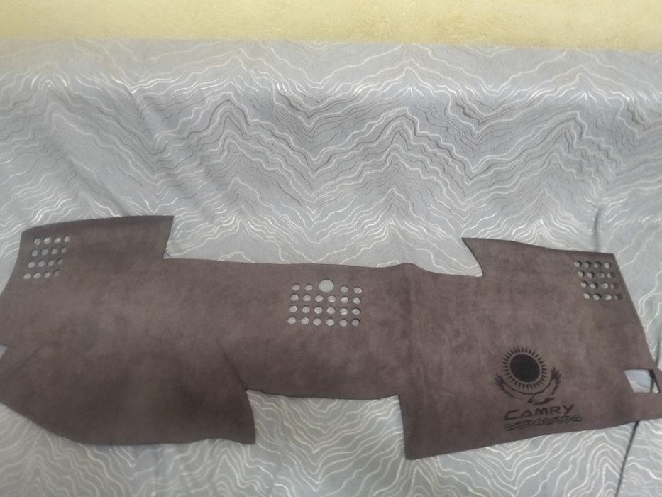 Продам Накитку Камри 50