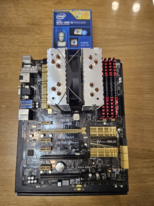 Asus Z87-Pro, Intel 4670K, Corsair 4x4gb 2133Mhz