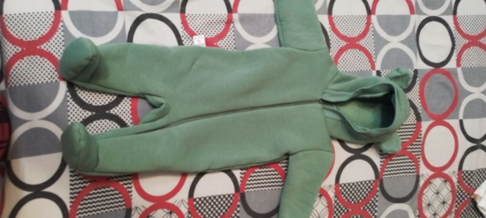 Продам детские вещи