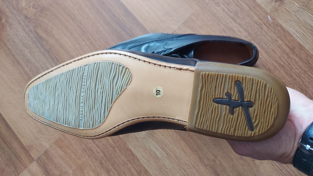 Pantofi negri bărbați nr 43.  Piele naturală