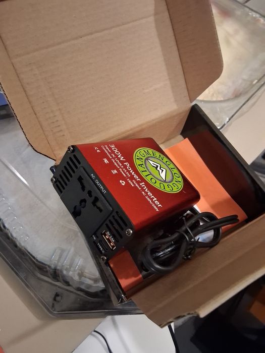 Inverter auto 12 v 300wati