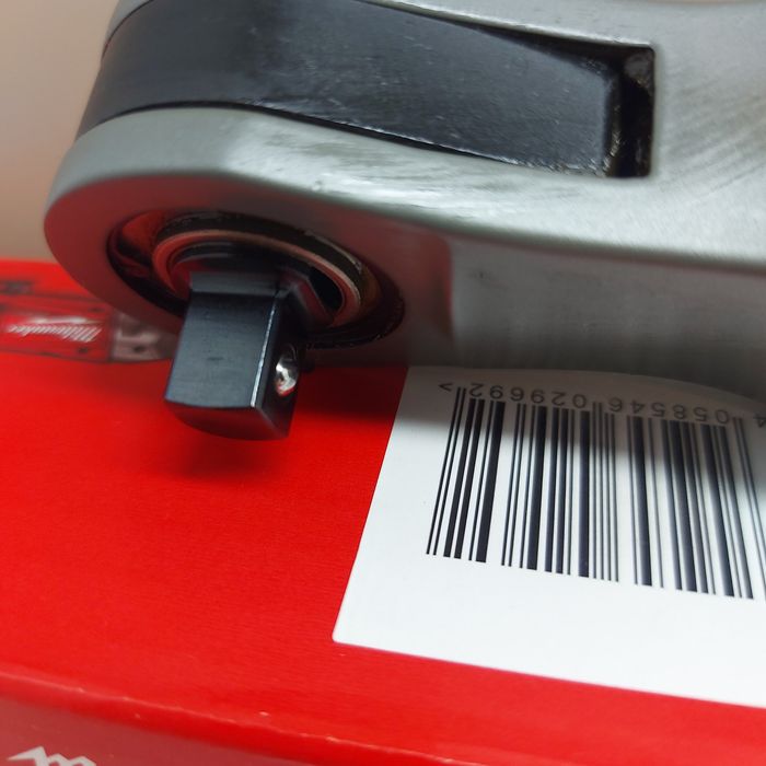 ПРОМОЦИЯ.Акумулаторна тресчотка Milwaukee M12 FIR38-0