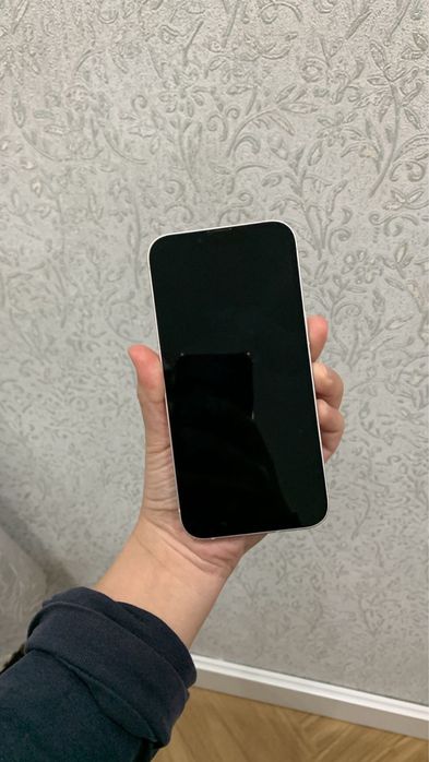 Iphone 13 телефон