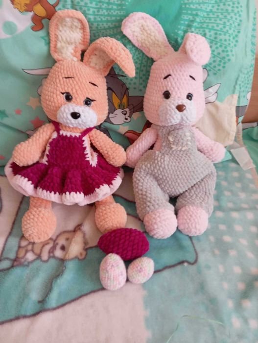Ръчно изплетени детски играчки - Великденски заек