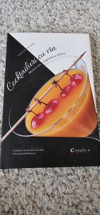 Cocktailuri cu vin -144 pag