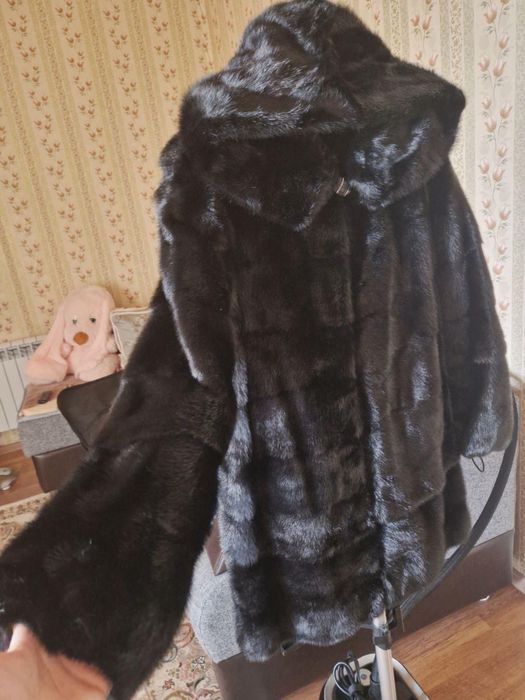 Продам шубу (норка)