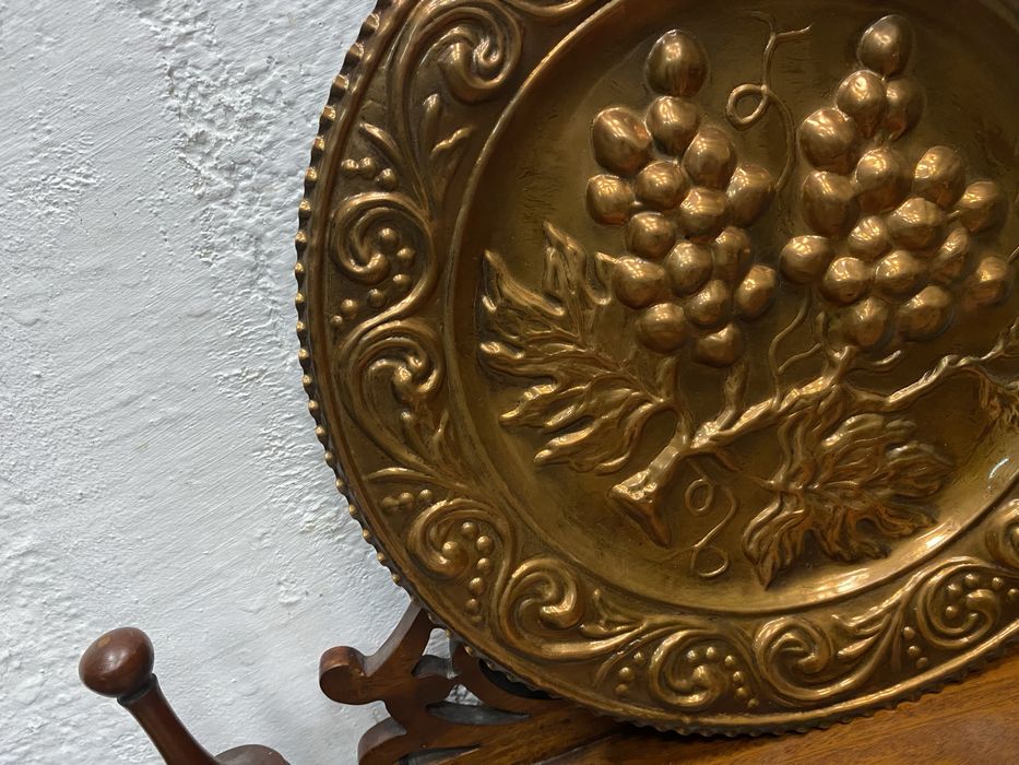 Медно пано за стена