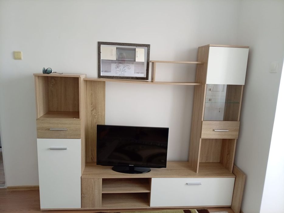 Închiriez garsonieră zonă centrală, telefon 0745101099