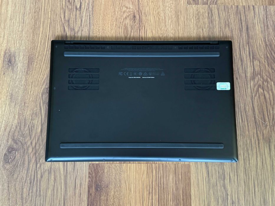 15.6' 2.5K 165Hz i7-11800H Razer Blade Advanced 32GB DDR4/1TB NVMe/Nvidia RTX 3080 8GB/Бат. 6ч.