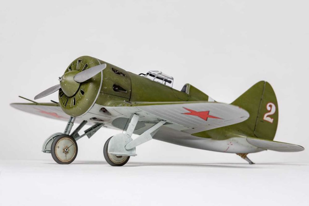 Сборная модель самолета И-16 (Звезда. 1/48)