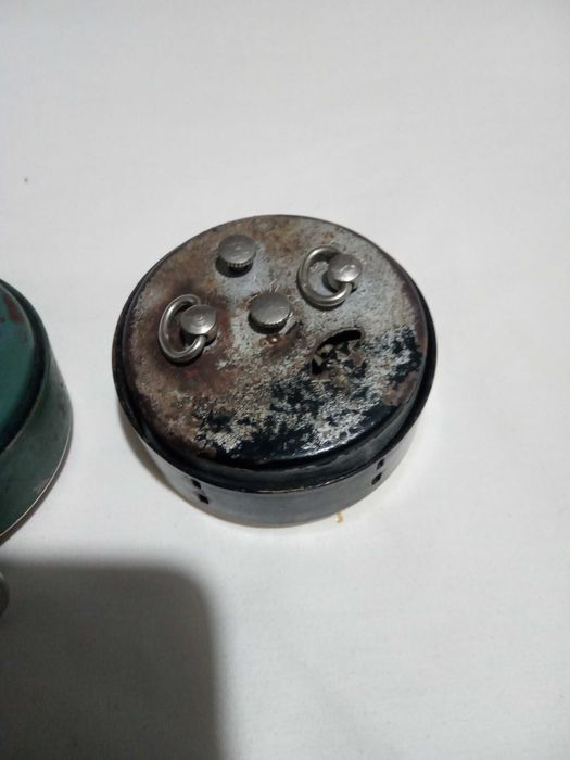 2 будилника Слава