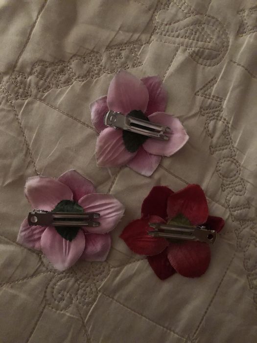 Продам заколки Accessories