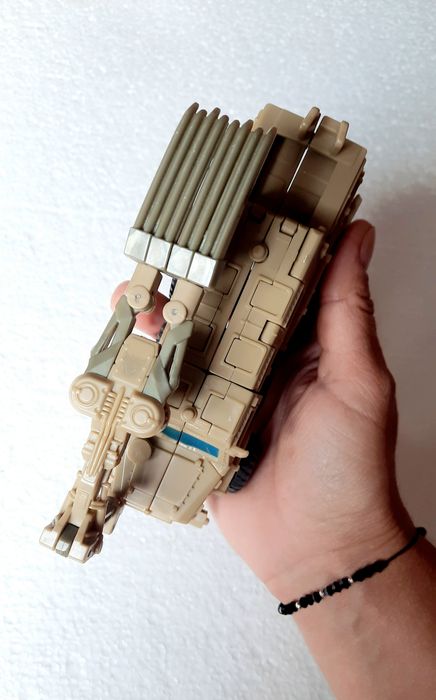 Figurină vehicul Transformers Bonecrusher Hasbro 2019