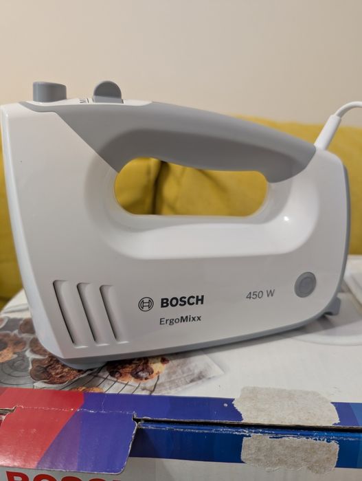 Mixer cu bol Bosch