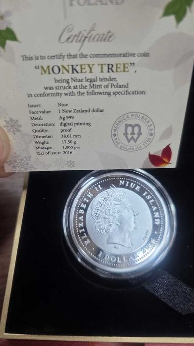 Коллекционная монета