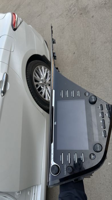 Магнитола jbl камри 70