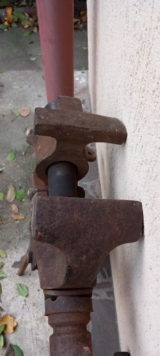 Menghina țigănească fier veche ieftina