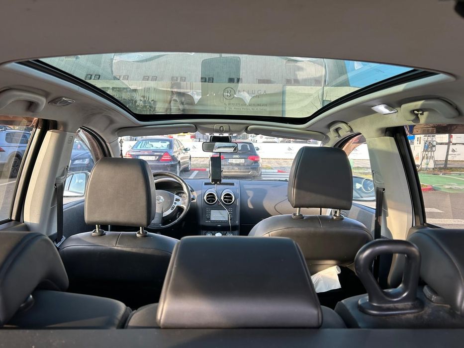 Nissan Qashqai+2