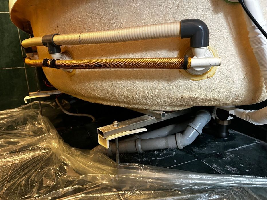 Vând cadă cu hidromasaj 95/165