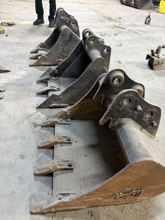 Vand cupe excavator diferite marimi