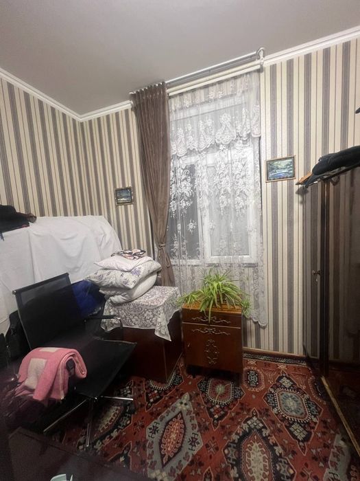 Сергели 1 1/3/5 квартира чистая, балкон 2х3, не торец