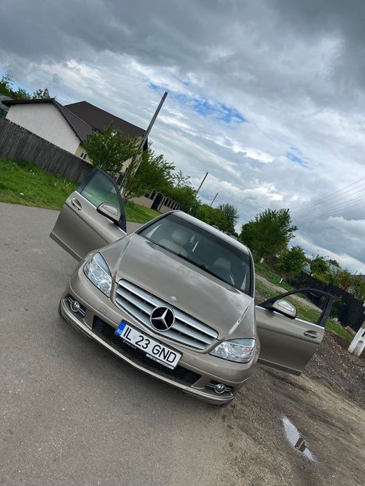 Vând Mercedes C200 Avantgarde