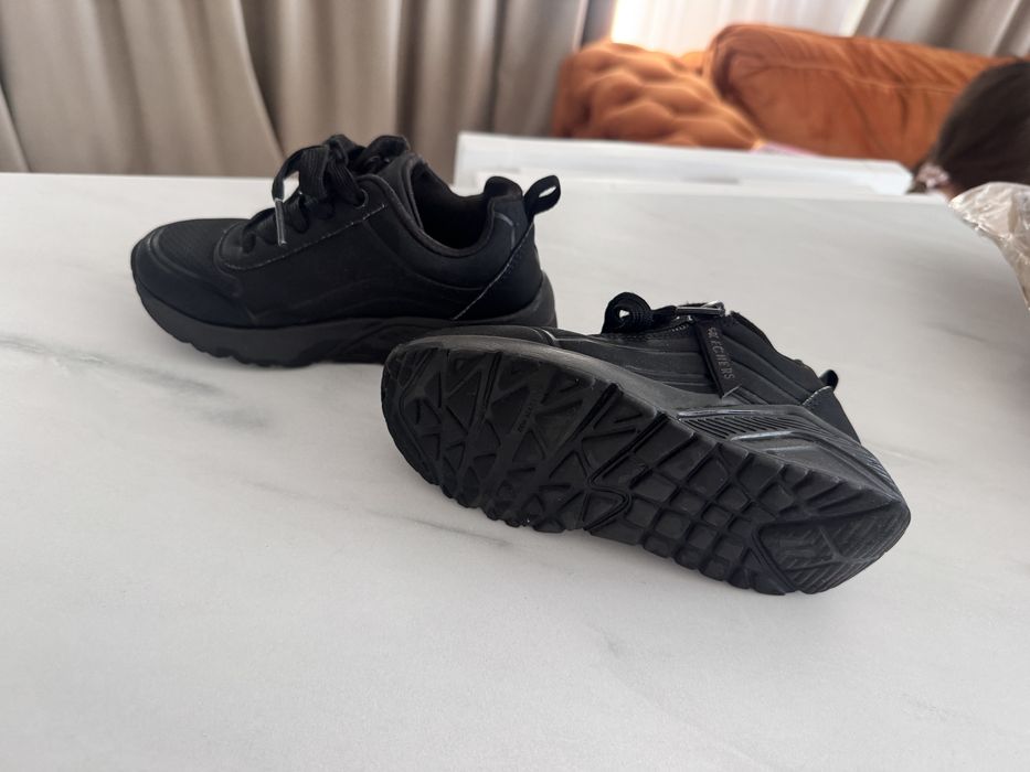 Skechers marimea 27, ca noi